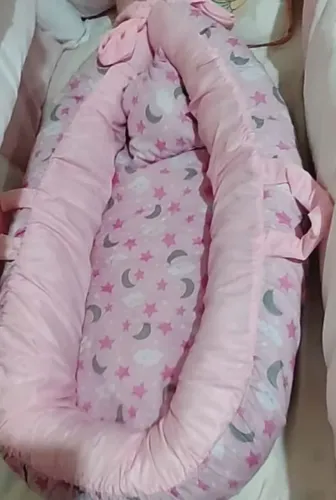 Ninho de bebê menina novo