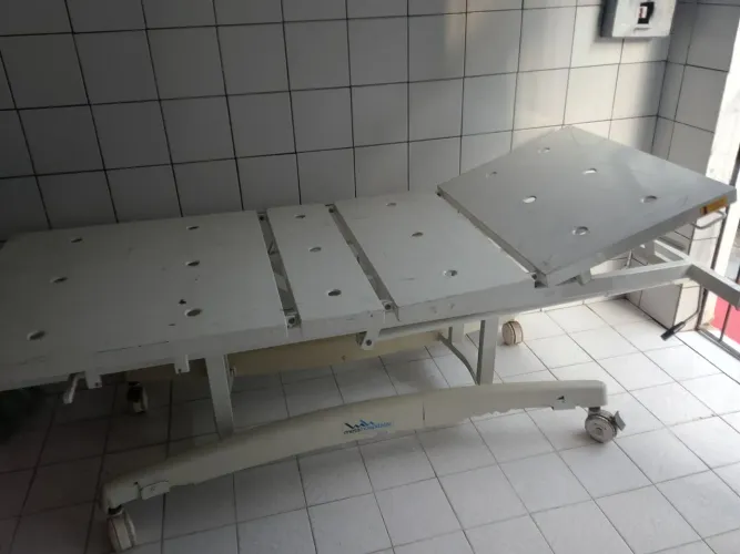 cama hospitalar muito boa