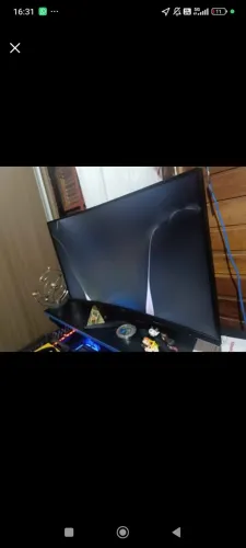 Monitor gamer AOC legend 27/240/0.5 Placa danificada