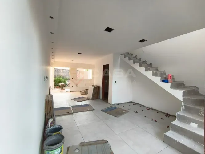 Casa Duplex de 3 Quartos com Suíte e Quintal no Macafé residência pronta para encantar 3