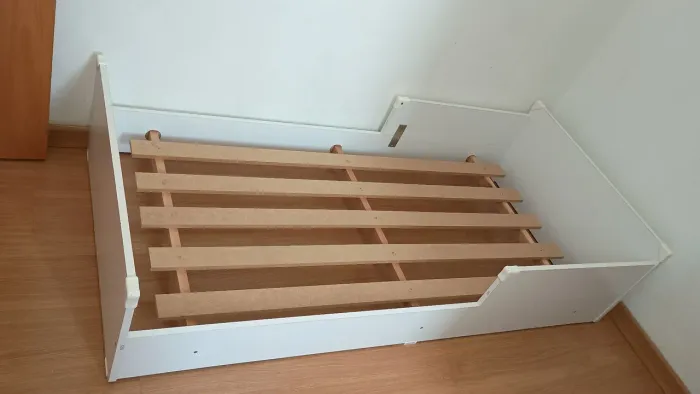 Cama infantil com colchão