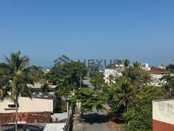 Cobertura com varanda vista mar a 300m da praia na região da Brunella na Enseada, Guarujá