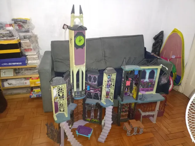 Escola De Monster High Deadluxe Mattel 