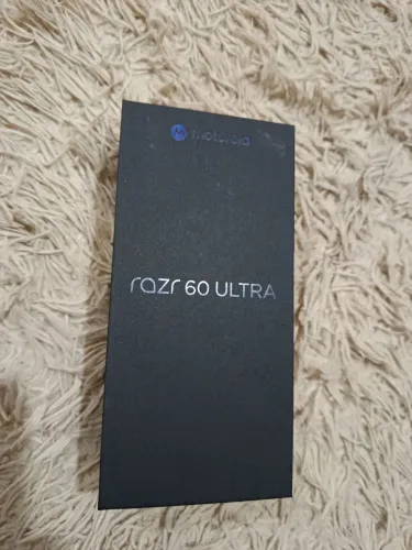 Motorola RAZR 60 Ultra 5G 16/1T vermelho