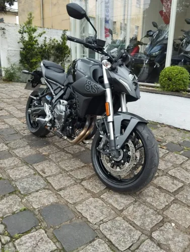 SUZUKi GSX -8S modelo 24/25