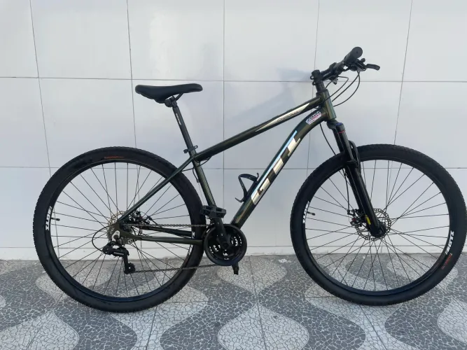 Bicicleta GTI aro 29.