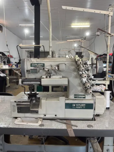 Máquina Industrial Siruba BT F007J
