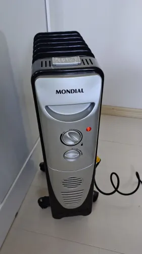Aquecedor mondial 127v ~60Hz a óleo em ótimo estado de conservação funcionando