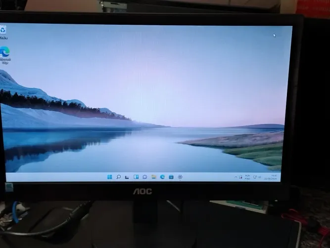 Desktop HP compag 8200 I5-2400 + SSD 120G.