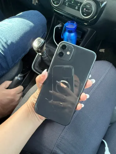 iPhone 11