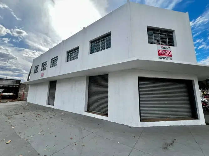 Imóvel Comercial à venda | 256 m² | Vila Canaã | Goiânia