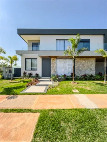 Indaiatuba - Condominio Villa Sapezal - 318 m² de Terreno - 230 m² de Área Construída - 3