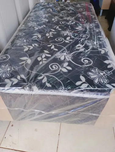 Cama box de solteiro nova