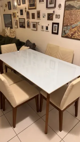 Mesa de jantar para 6 lugares