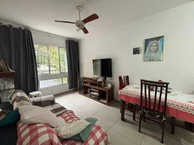 Apartamento : / Residencial / Laranjeiras
