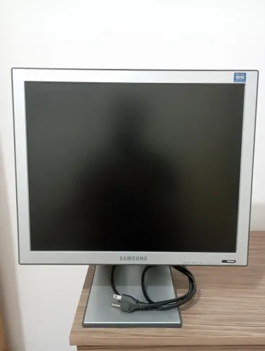 Monitor Samsung LCD 15" VGA (com defeito)