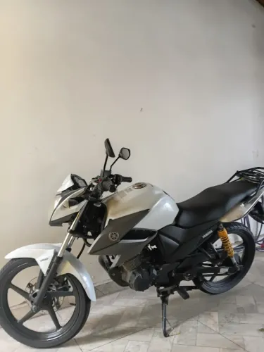 Vendo Fazer 150 ano 2018 bx Km