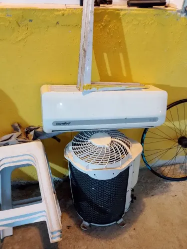 Ar-condicionado comfee 7,500btu