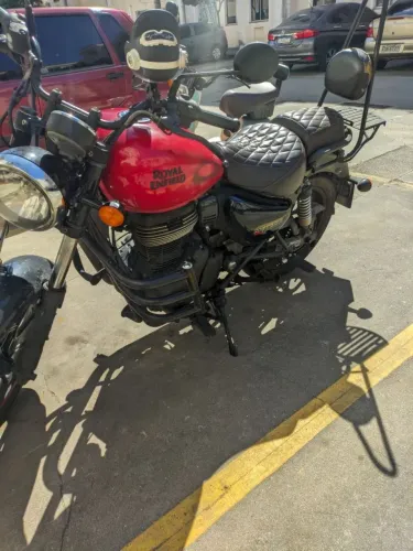 Meteor 350 Fireball vermelha