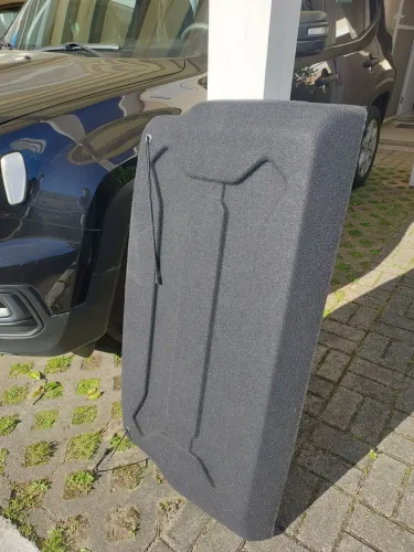 Tampo porta-malas Jeep Renegade