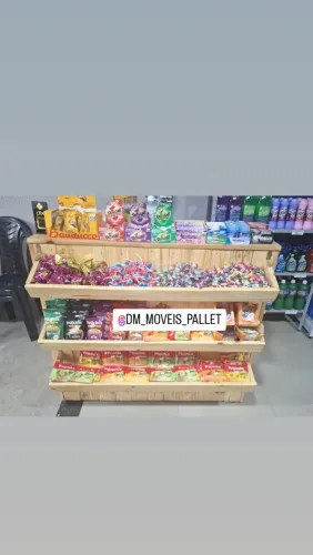 Balcão caixa com expositores pallet rústico 