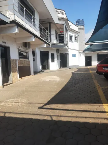 Alugo escritório comercial av Guaporé