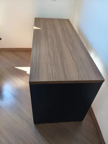 Mesa de escritório pouca usado