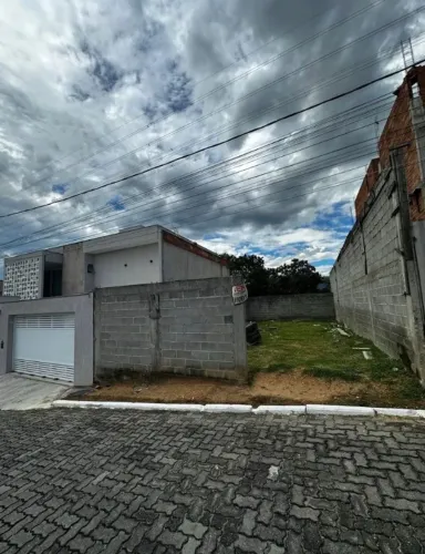 Terreno em condomínio de alto padrão a 900m do West Shopping - Sol do Mendanha