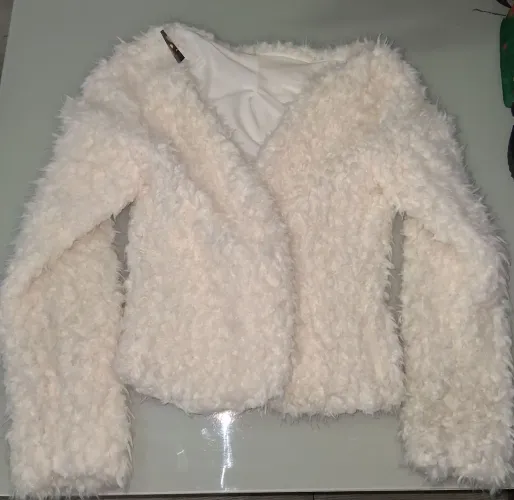 Casaco Teddy/Sherpa Off White Tam. M - Novo com Etiqueta (Preço de Compra)