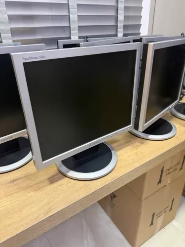 Vendo monitores Samsung, individual ou kit