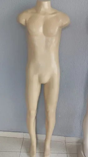 Manequim masculino