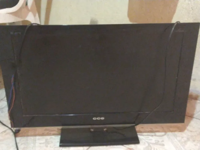 Vendo televisão CCE