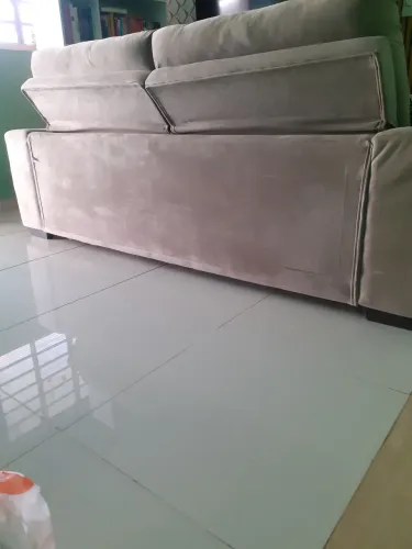 Sofá a venda.