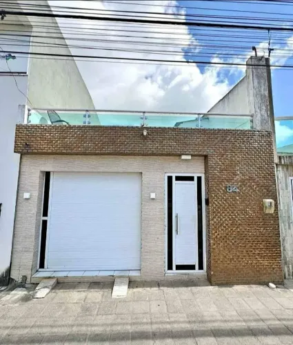 Casa no Anjo da Guarda a venda.