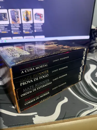 BOX Livros Maze Runner Completo - James Dashner Edição Limitada