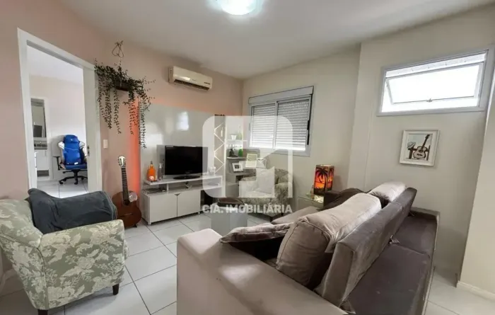 Cobertura Duplex 3 suítes mobiliada disponível para venda na Trindade, em Florianópolis.