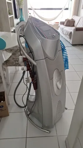 Radiofrequência + Vácuo/ Endermo