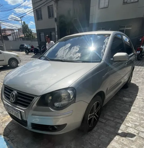 Volkswagen Polo Sedan 1.6 MI Total Flex 8V 4P 2012