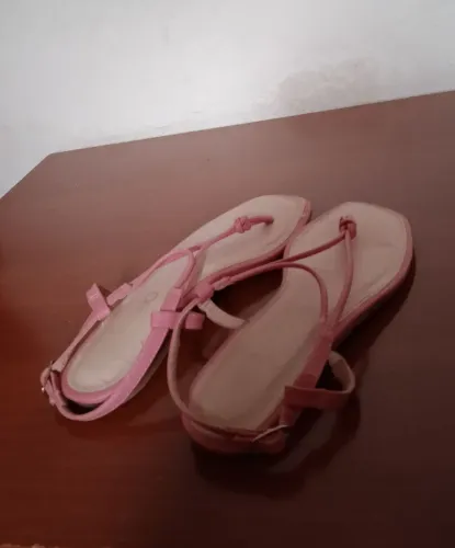Sandália rasteirinha rosa, Tam: 36