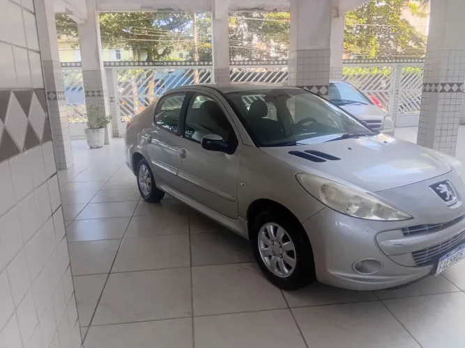Peugeot 207 Sed. Passion XR Sport 1.4 Flex 8V 4P 2012