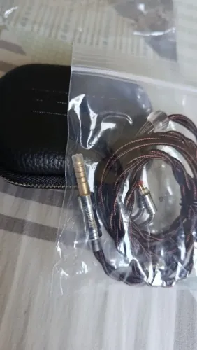 Cabo Jialai 4.4 mm, 2 pin 0.78 mm + Case Nicehck