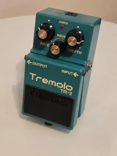 Boss Tremolo TR-2