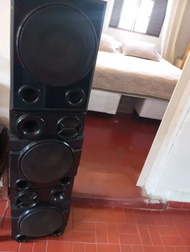 2'Caixas de som.surroud LG e 1SUB