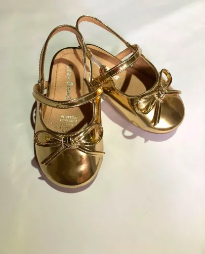 Sandália Mule infantil