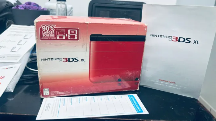 Caixa Nintendo 3DS XL (Vermelho)