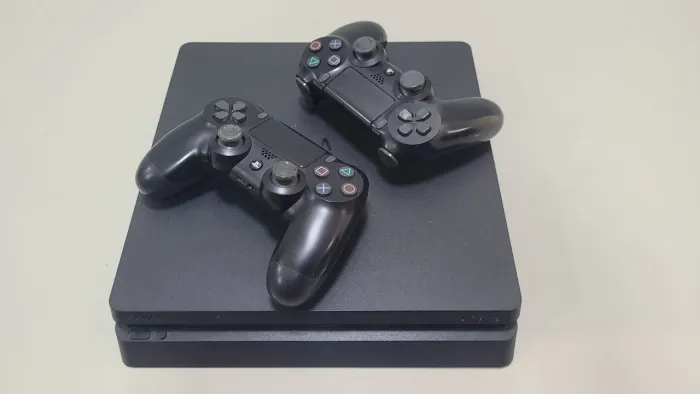 PlayStation 4 Slim 1TB 
