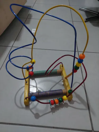 Brinquedo pedagógico Montanha russa Não conceito