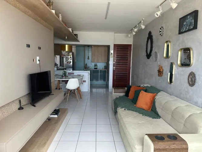 Apartamento mobiliado com 3 quartos no Bessa.