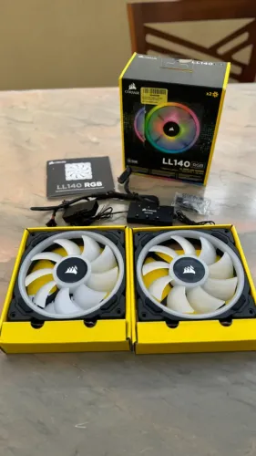 Kit Cooler Fan Corsair LL140 RGB 140mm + Lighting Node PRO - Perfeito Estado