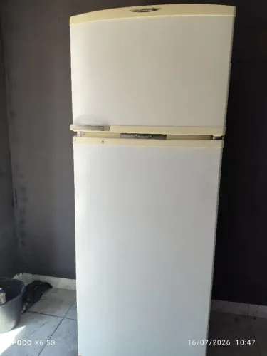 Geladeira 447litros Brastemp usada barata